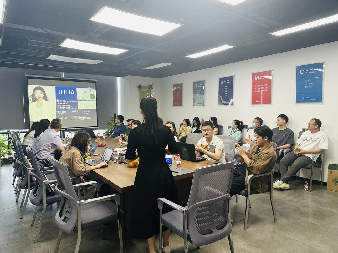 640 (4).png 5ee84e848866ff7b2b09e0c27322358a.png